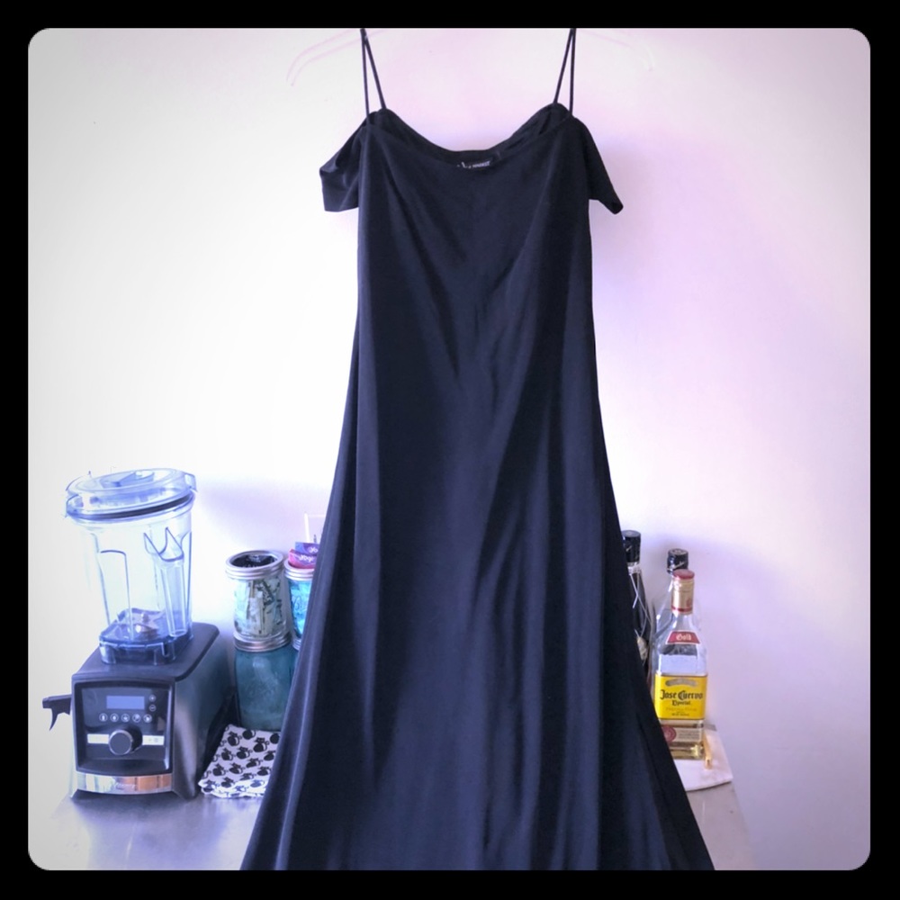 VINTAGE BLACK GOWN